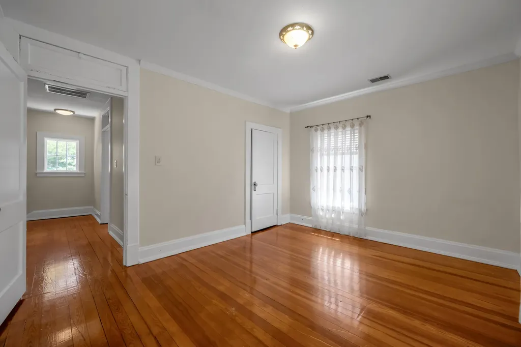 128 Clay Avenue Lexington KY 40502