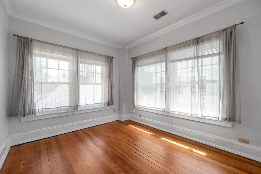 128 Clay Avenue Lexington KY 40502