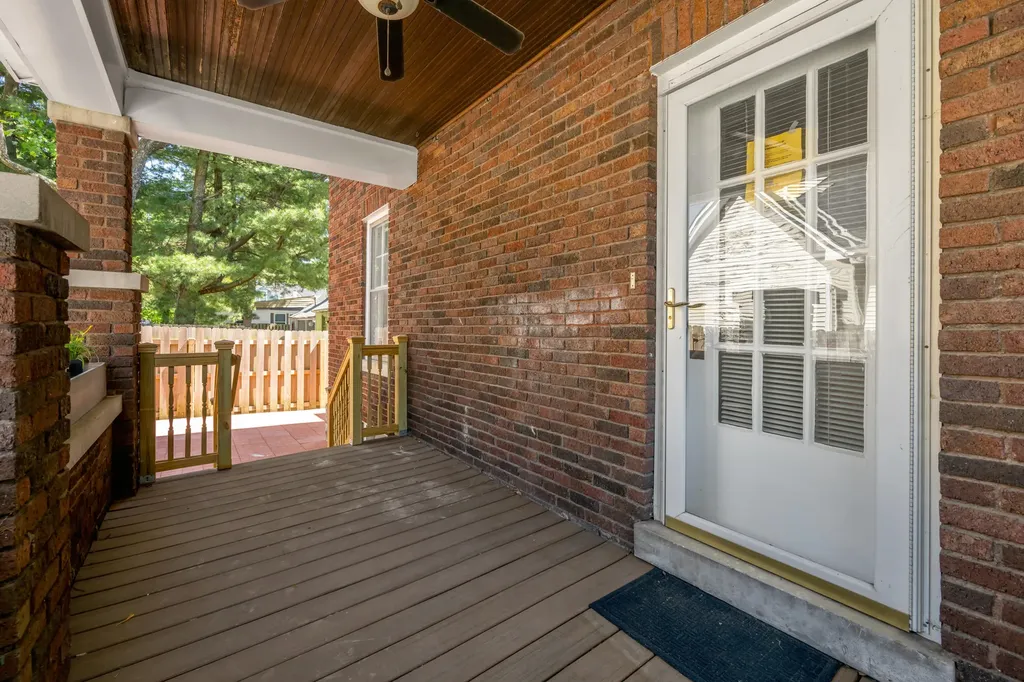 128 Clay Avenue Lexington KY 40502