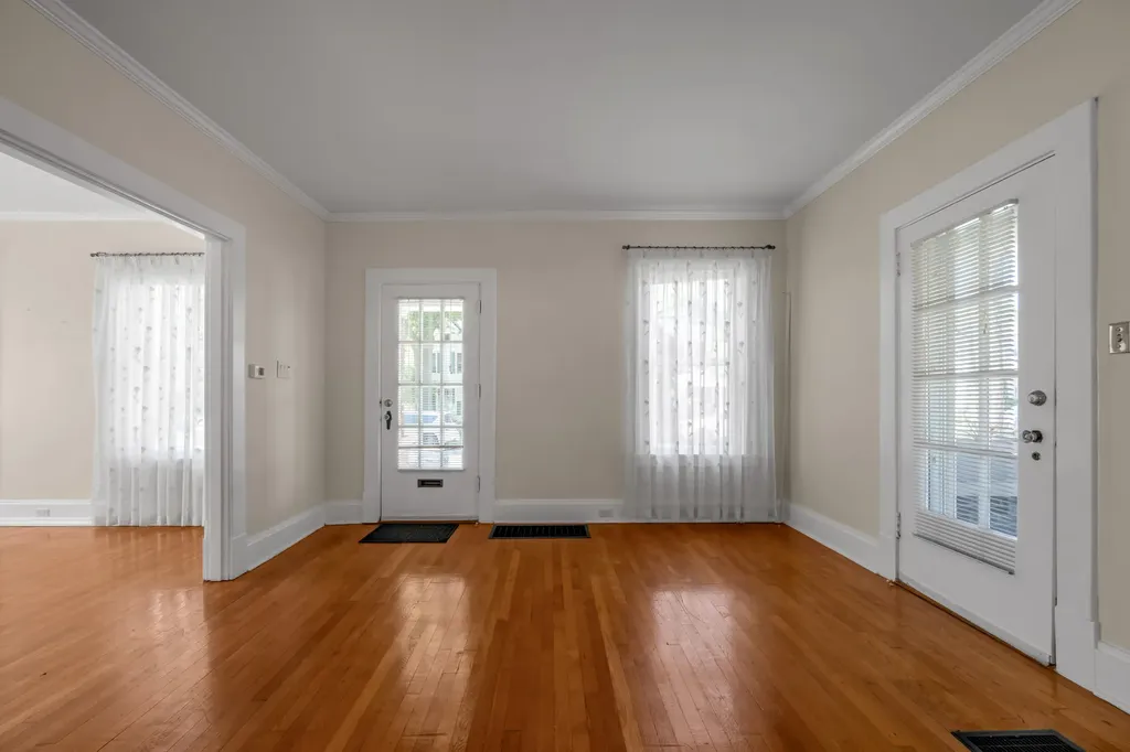 128 Clay Avenue Lexington KY 40502