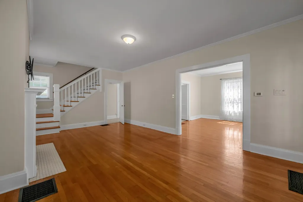 128 Clay Avenue Lexington KY 40502