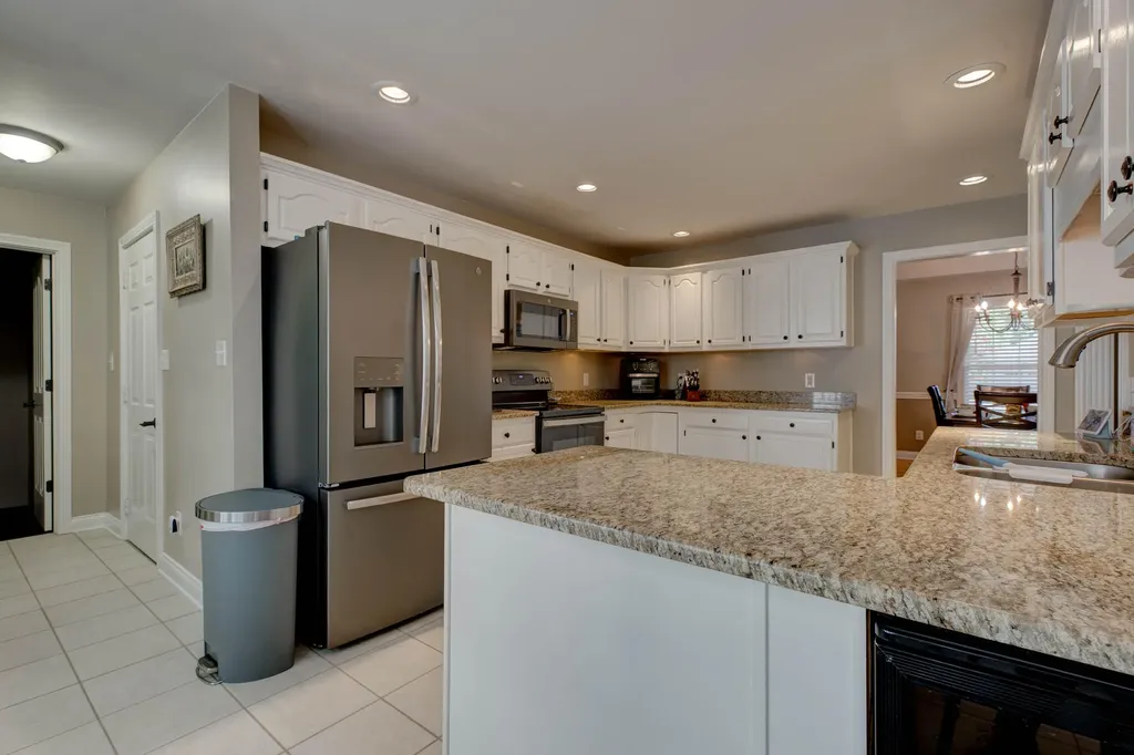 207 Hibiscus Lane Winchester KY 40391