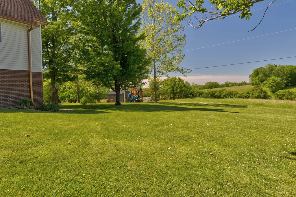 207 Hibiscus Lane Winchester KY 40391