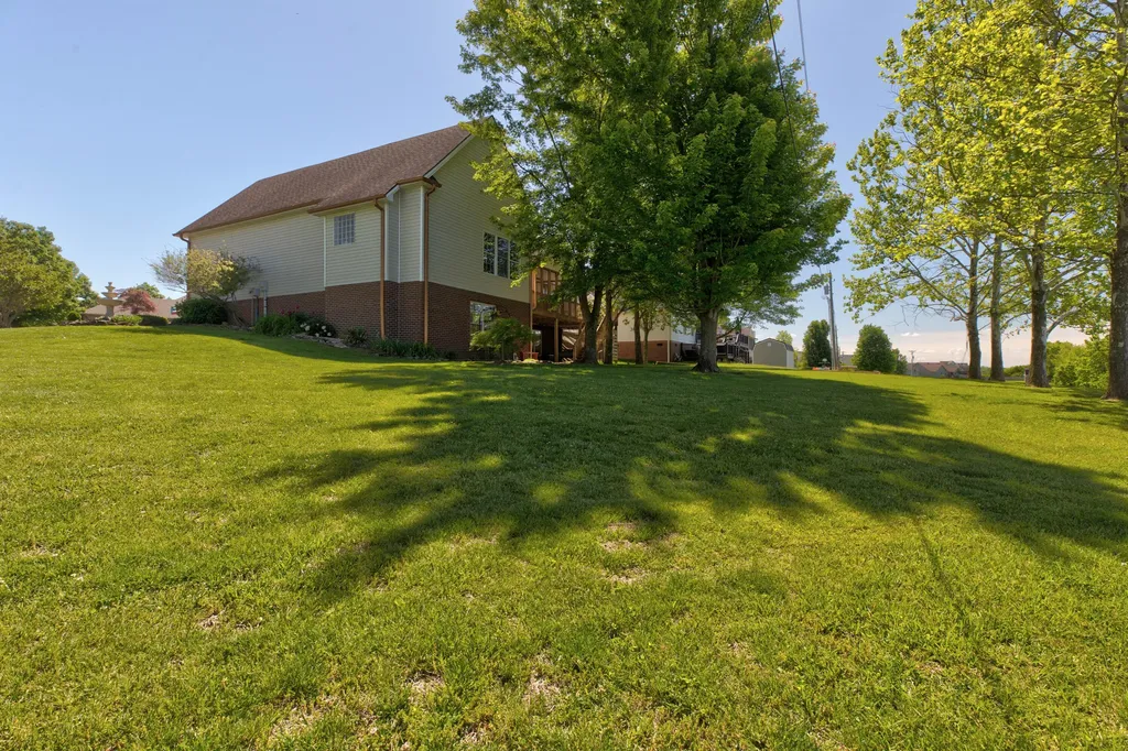 207 Hibiscus Lane Winchester KY 40391