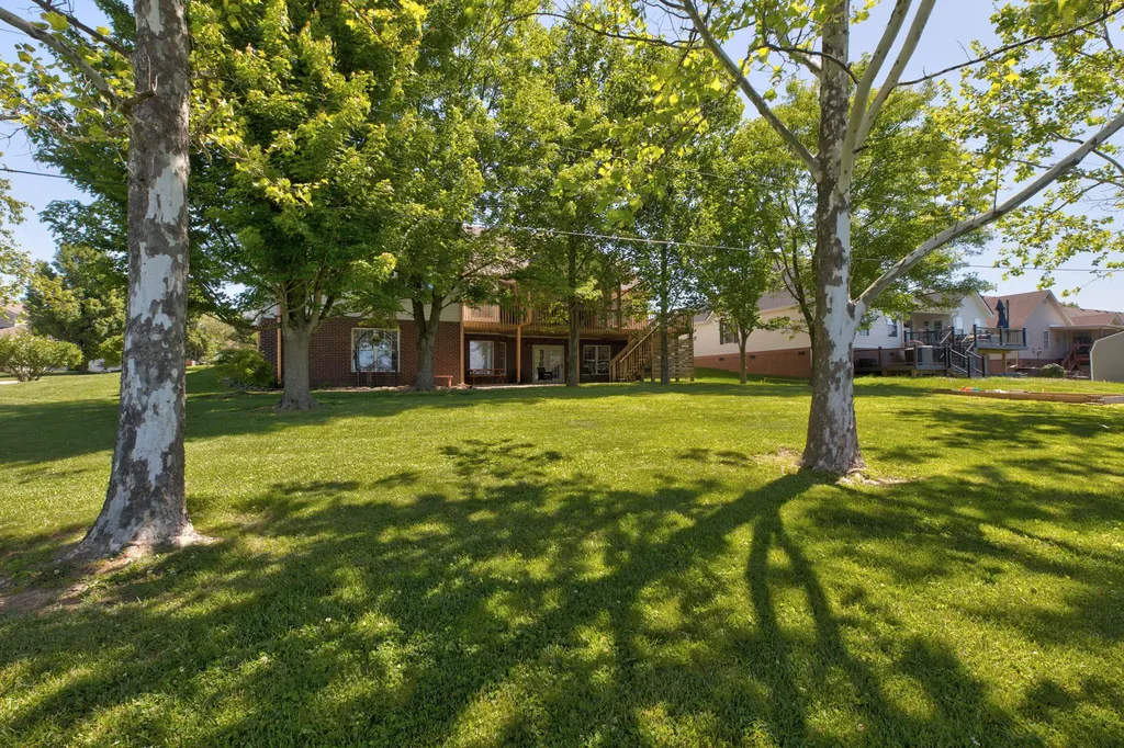 207 Hibiscus Lane Winchester KY 40391