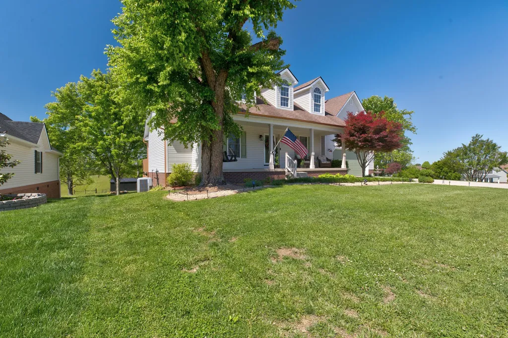 207 Hibiscus Lane Winchester KY 40391