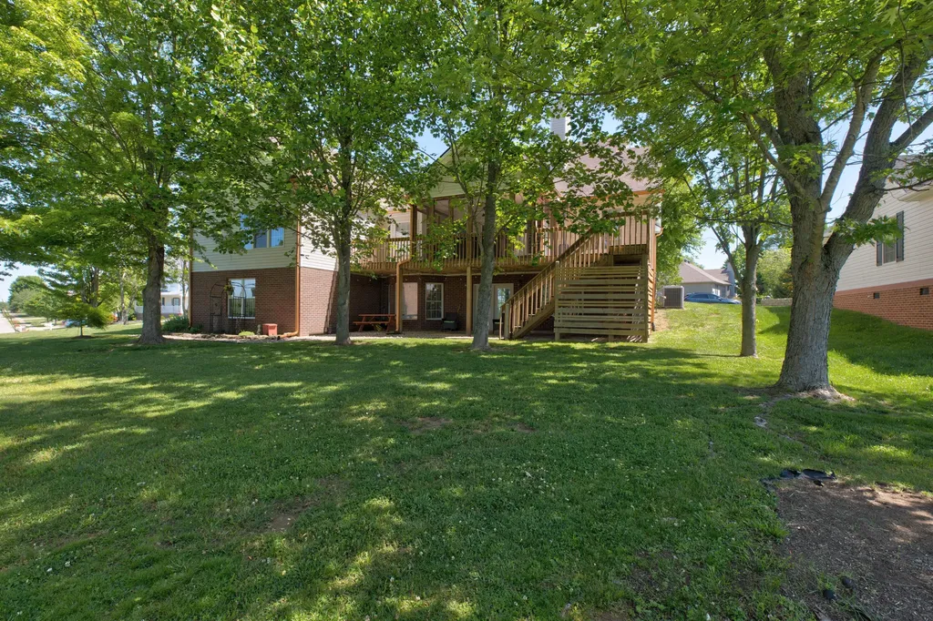 207 Hibiscus Lane Winchester KY 40391