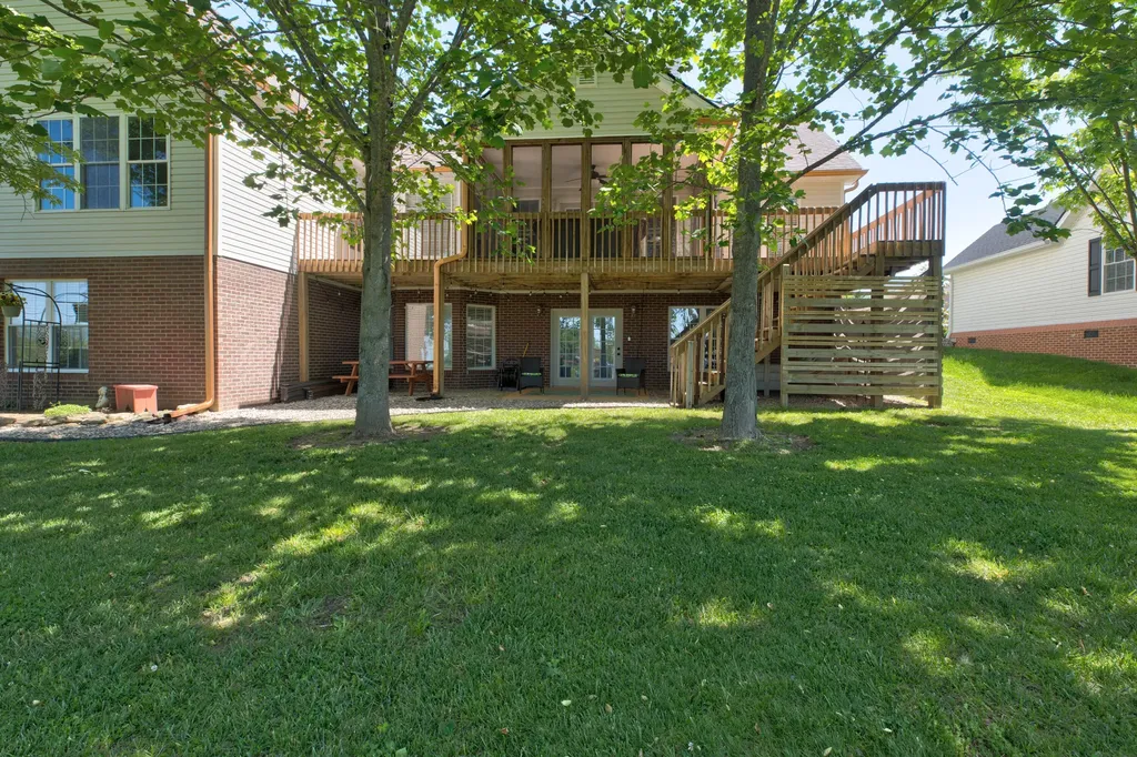 207 Hibiscus Lane Winchester KY 40391