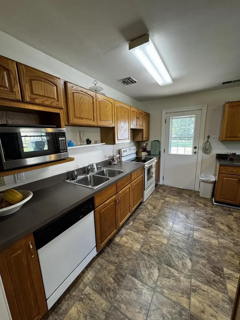3033 Arrowhead Drive Lexington KY 40503
