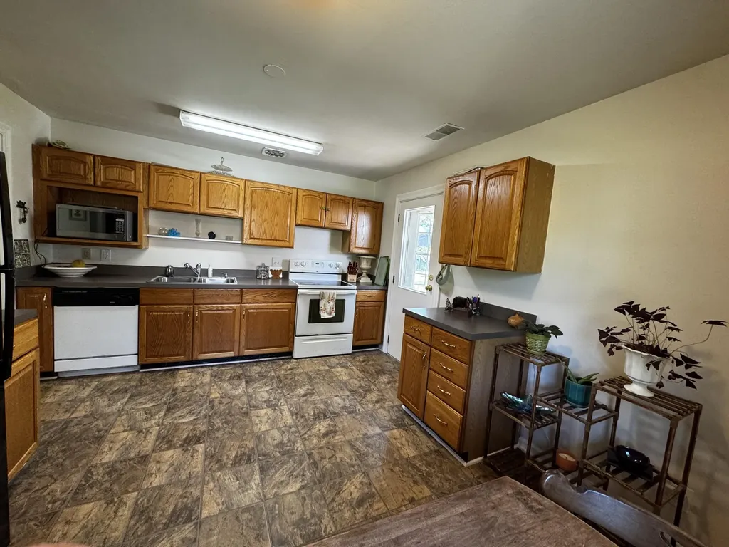 3033 Arrowhead Drive Lexington KY 40503