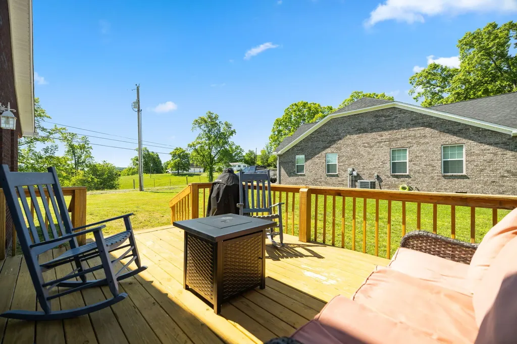964 Mcwhorter Road London KY 40741