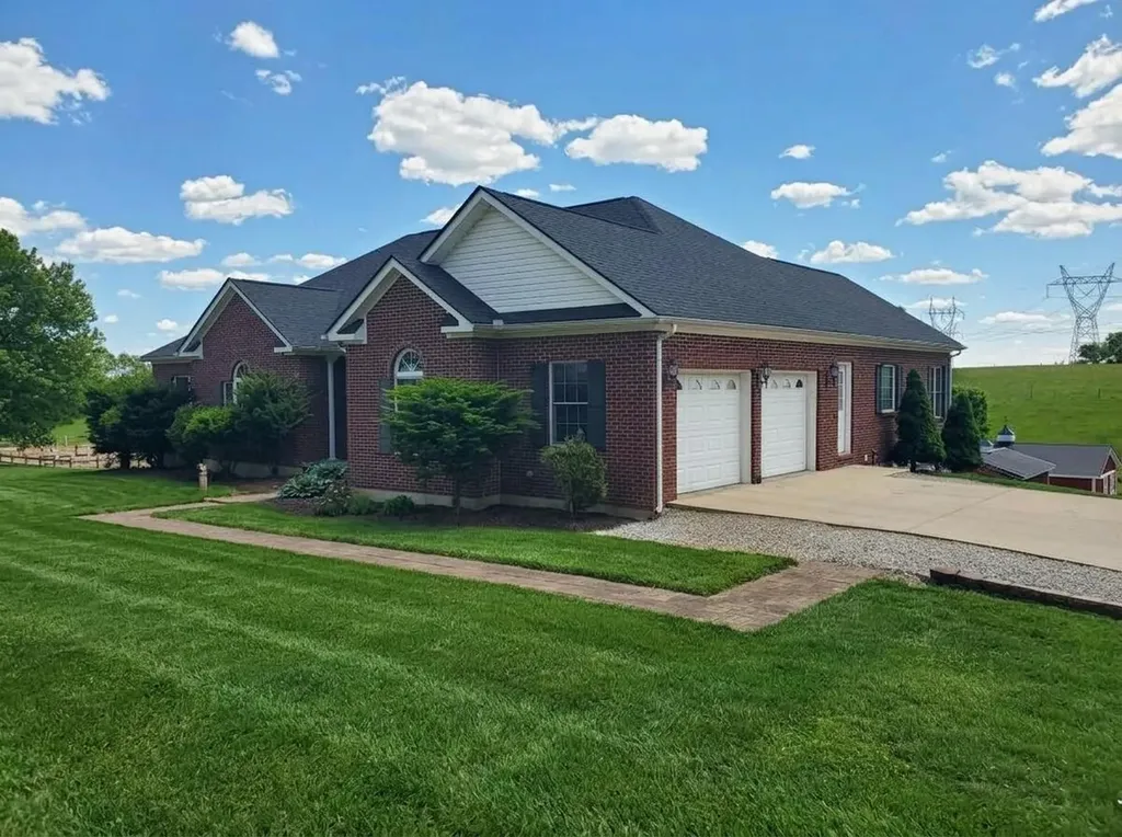 696 Pea Ridge Road Stamping Ground KY 40379