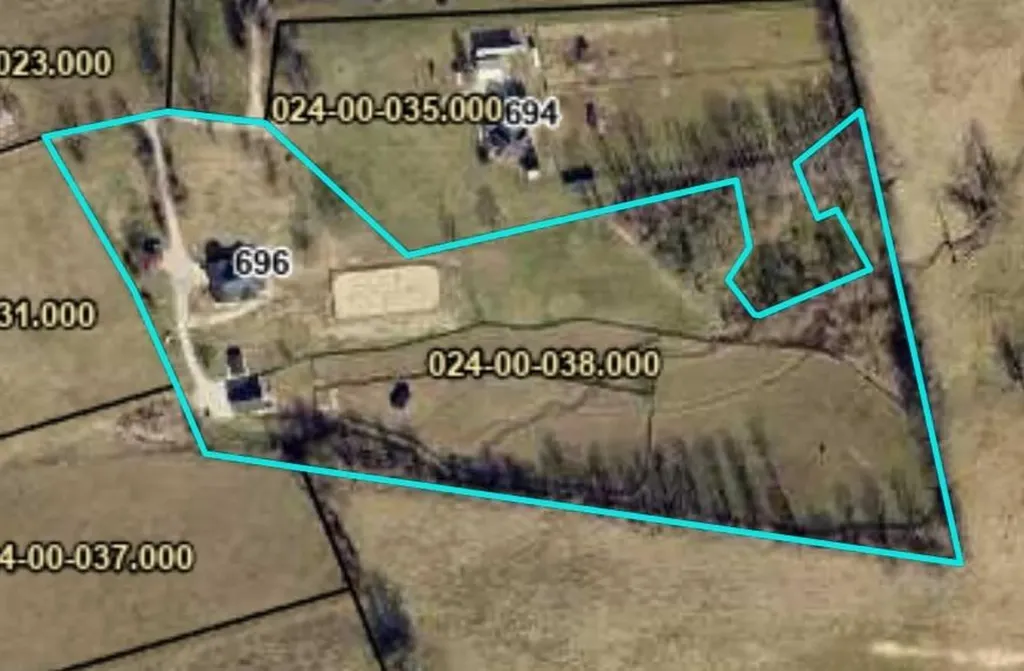 696 Pea Ridge Road Stamping Ground KY 40379