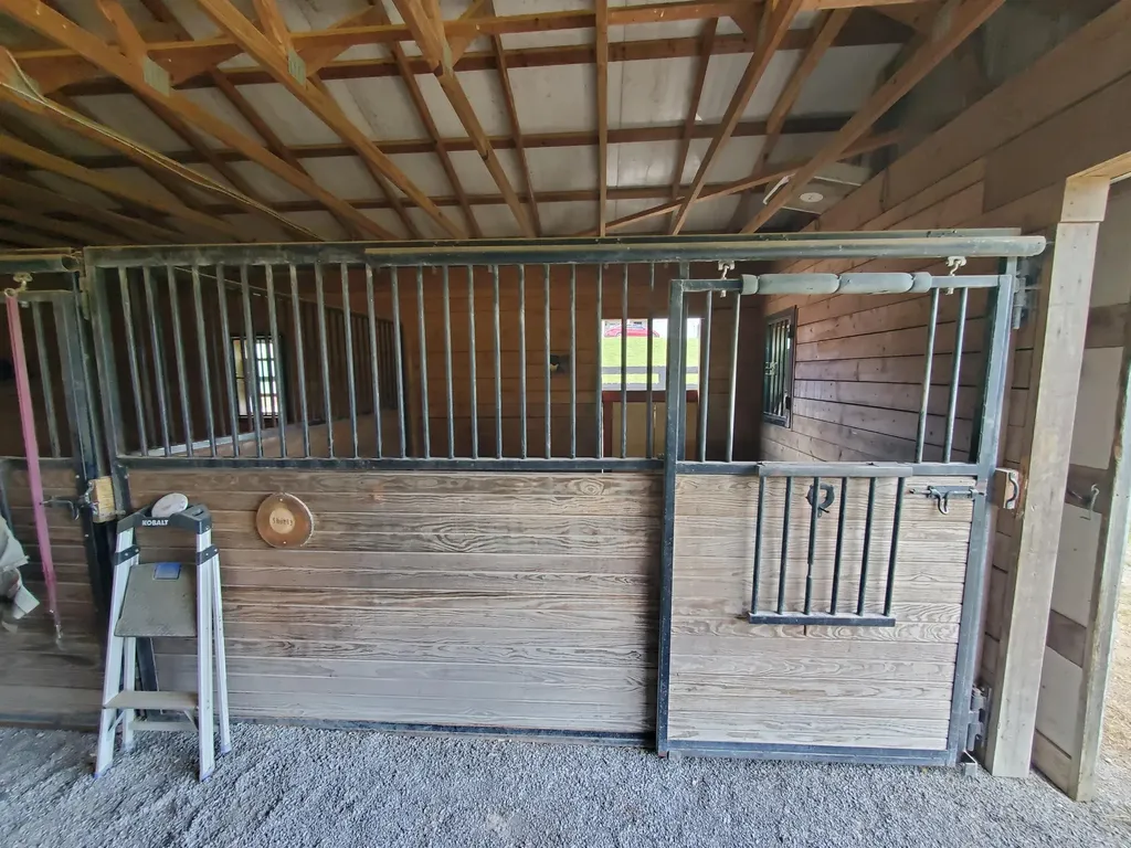 696 Pea Ridge Road Stamping Ground KY 40379