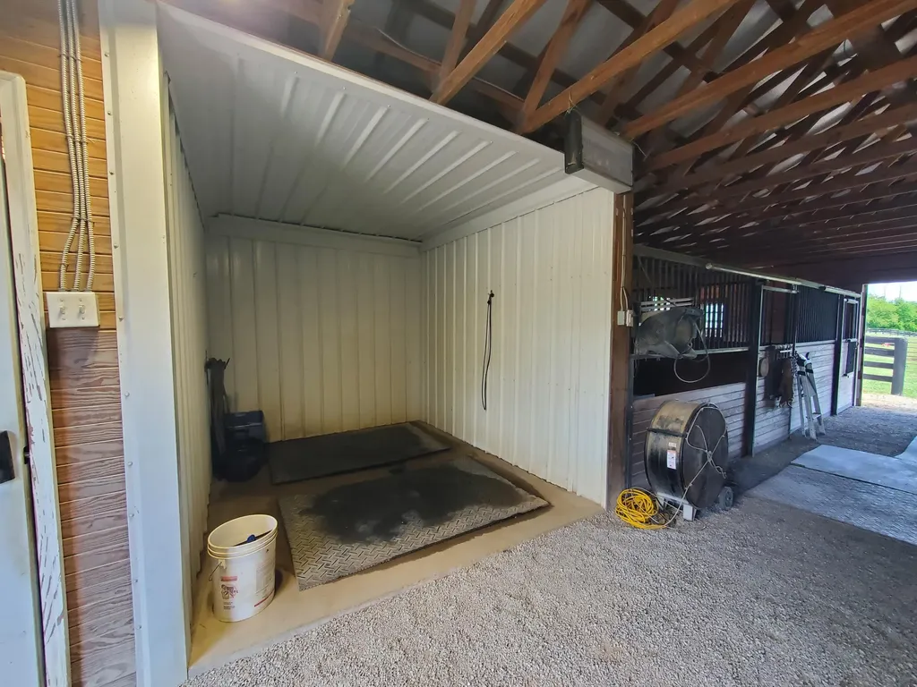 696 Pea Ridge Road Stamping Ground KY 40379