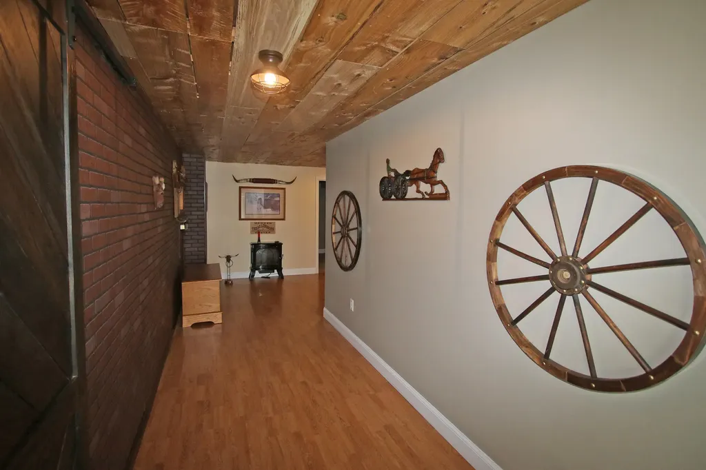 696 Pea Ridge Road Stamping Ground KY 40379