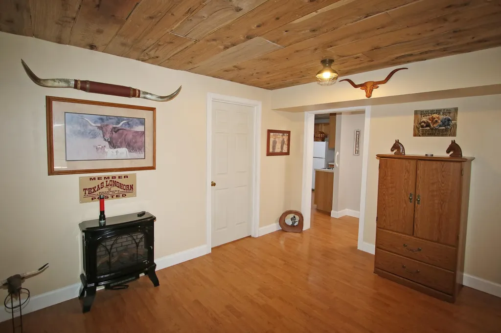 696 Pea Ridge Road Stamping Ground KY 40379