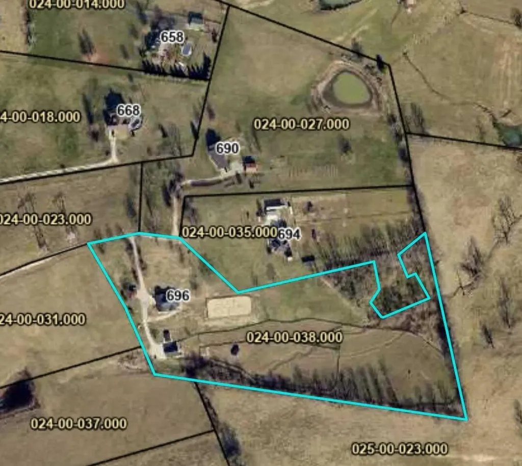 696 Pea Ridge Road Stamping Ground KY 40379