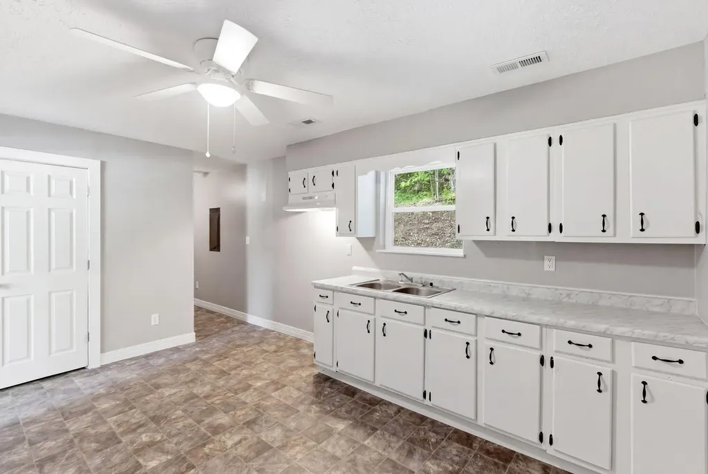 101 Holiday Hill Road Clay City KY 40312