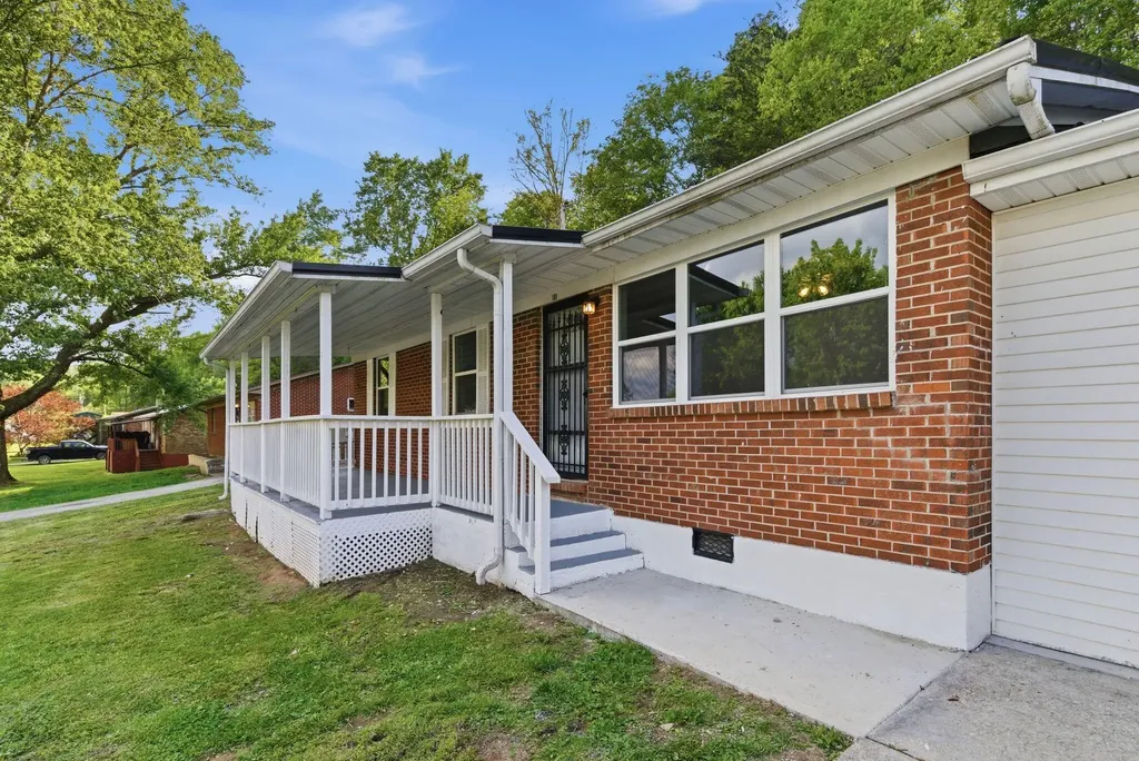 101 Holiday Hill Road Clay City KY 40312