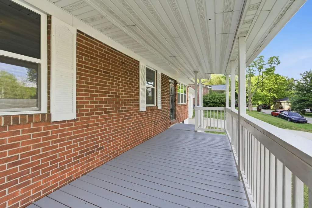 101 Holiday Hill Road Clay City KY 40312