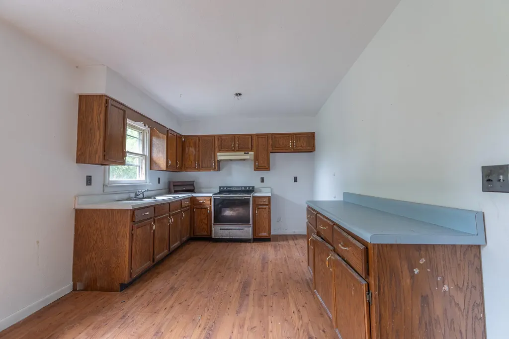 2122 State Highway 1651 Stearns KY 42647