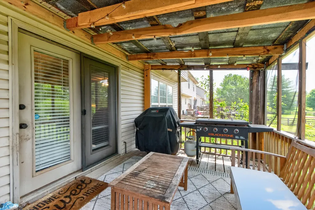 178 Old Post Road Paris KY 40361