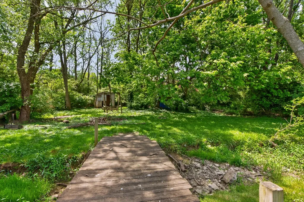 178 Old Post Road Paris KY 40361