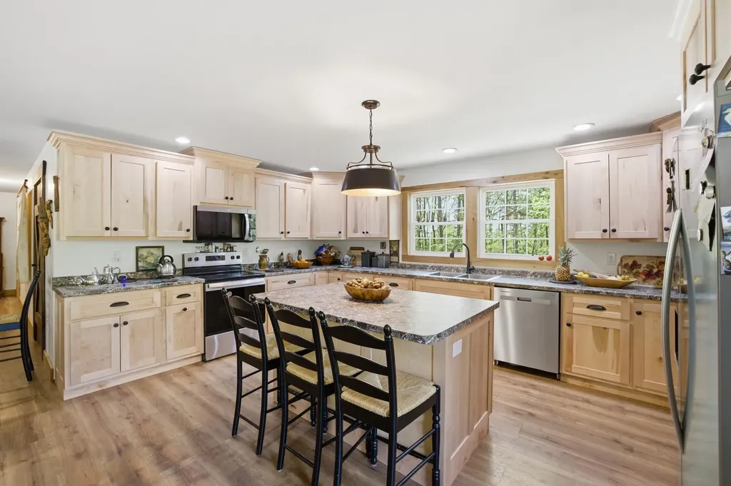 376 Shugars Hill Road Liberty KY 42539