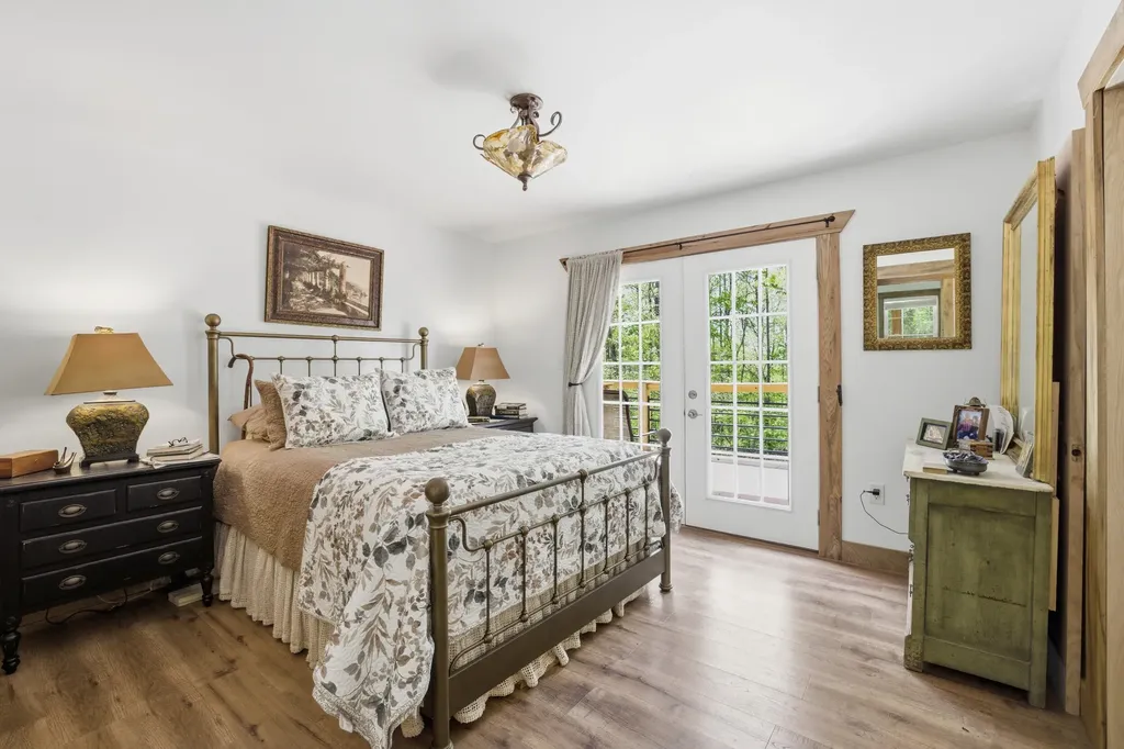 376 Shugars Hill Road Liberty KY 42539