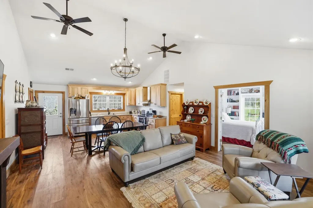 376 Shugars Hill Road Liberty KY 42539