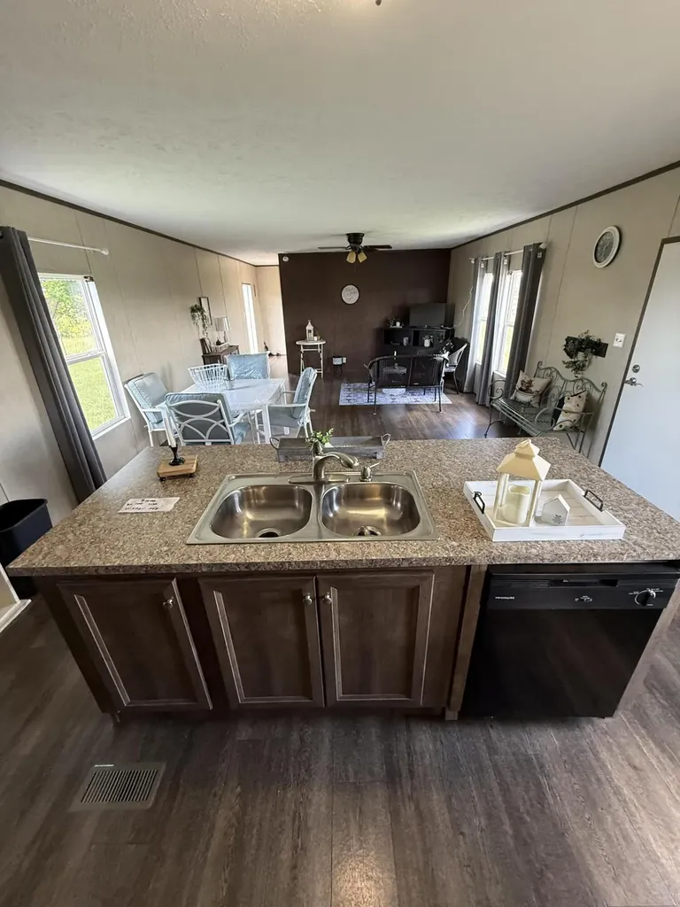 8680 Highway 196 Nancy KY 42544