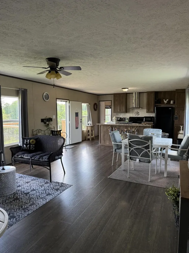 8680 Highway 196 Nancy KY 42544