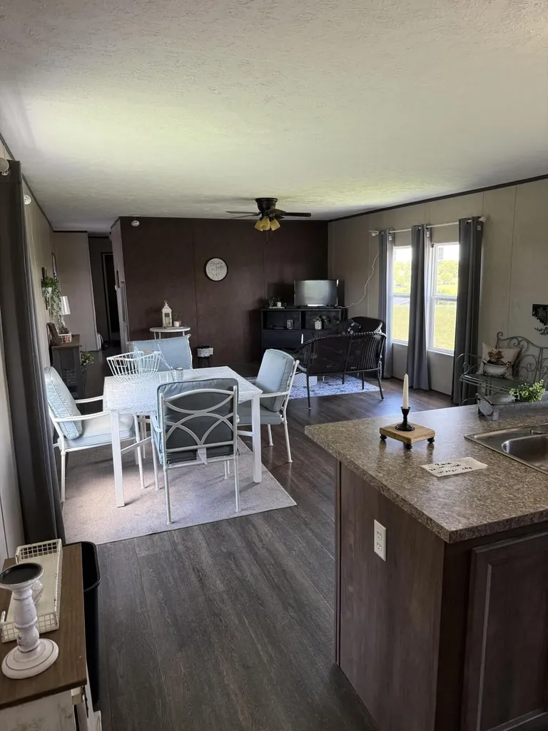 8680 Highway 196 Nancy KY 42544