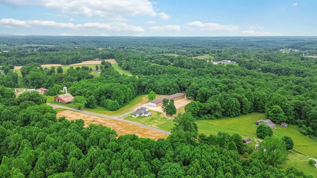 2913 Gentry Mill Road Russell Springs KY 42642