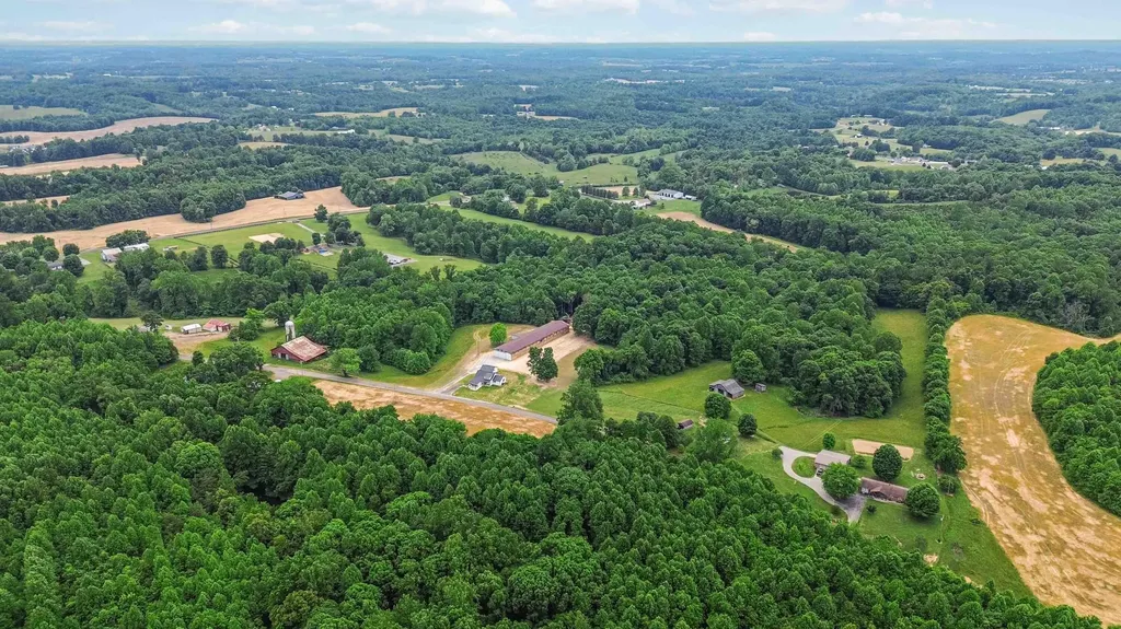 2913 Gentry Mill Road Russell Springs KY 42642
