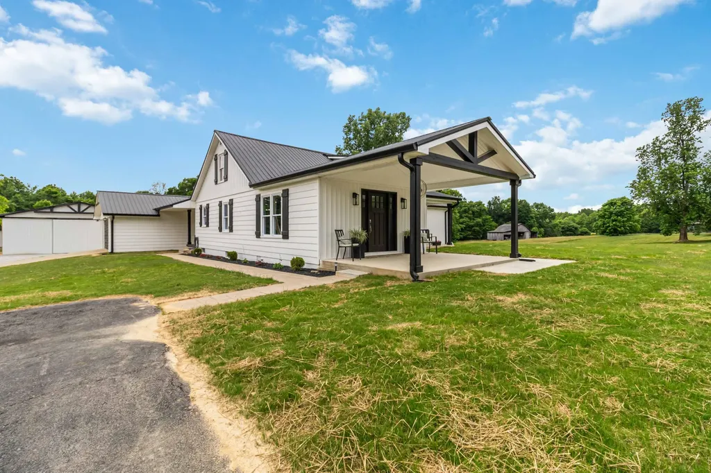 2913 Gentry Mill Road Russell Springs KY 42642