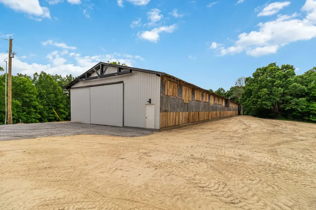 2913 Gentry Mill Road Russell Springs KY 42642