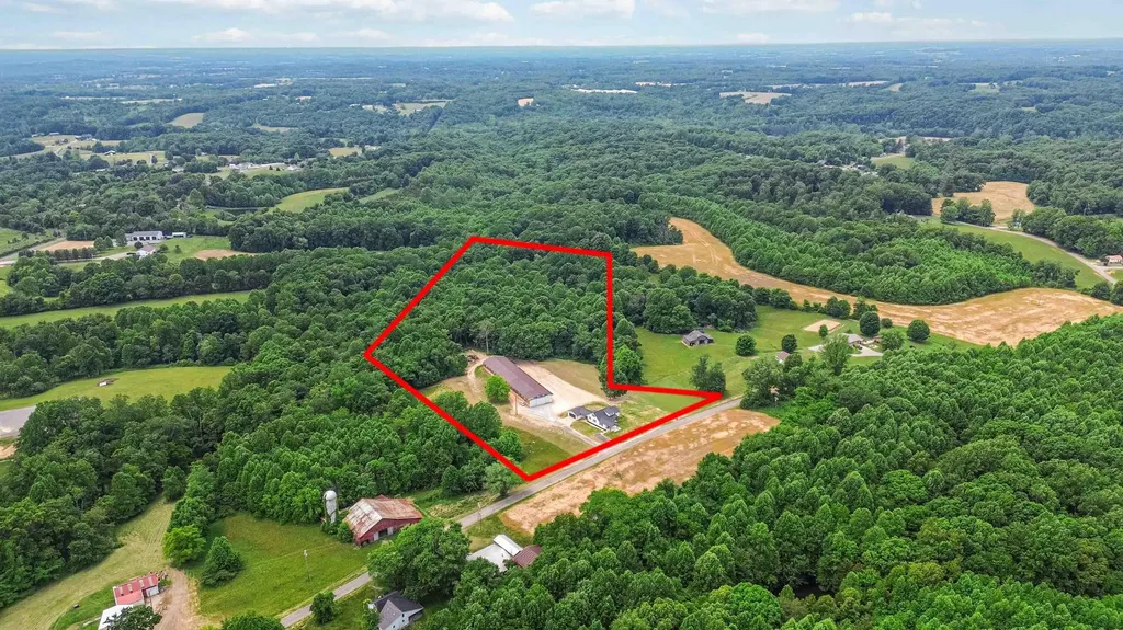 2913 Gentry Mill Road Russell Springs KY 42642