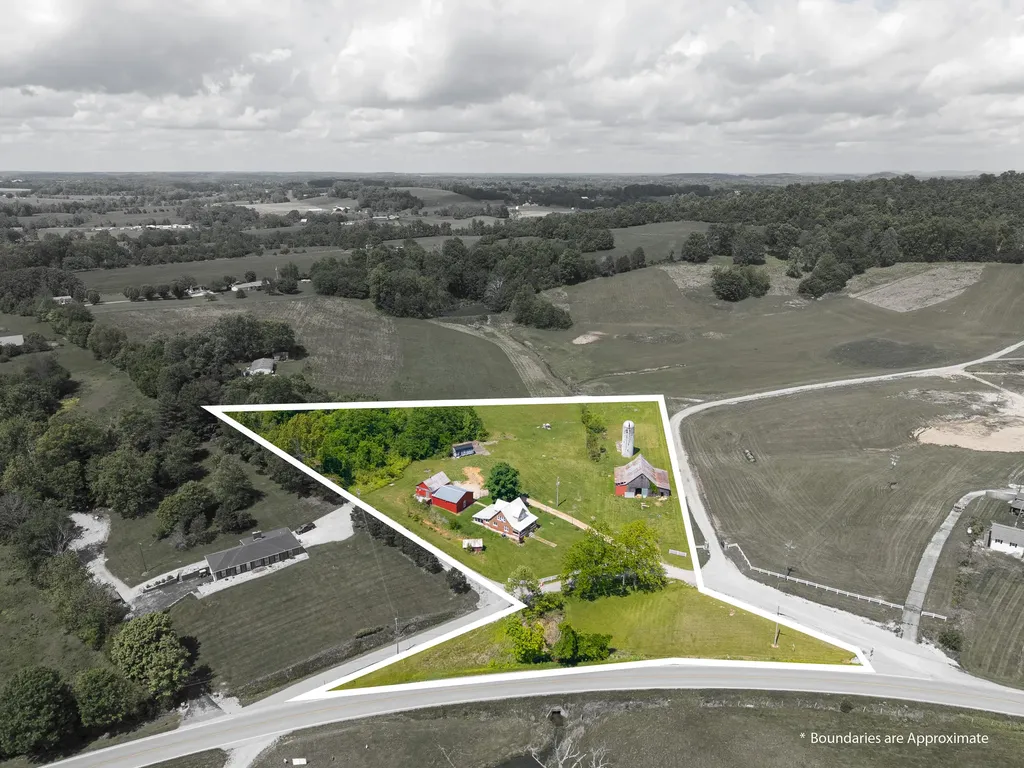 52 Wilson Loop Science Hill KY 42553