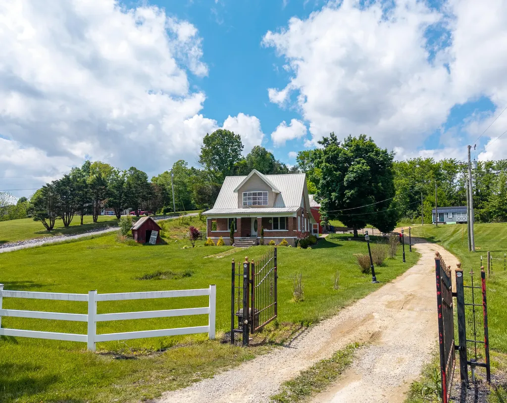52 Wilson Loop Science Hill KY 42553