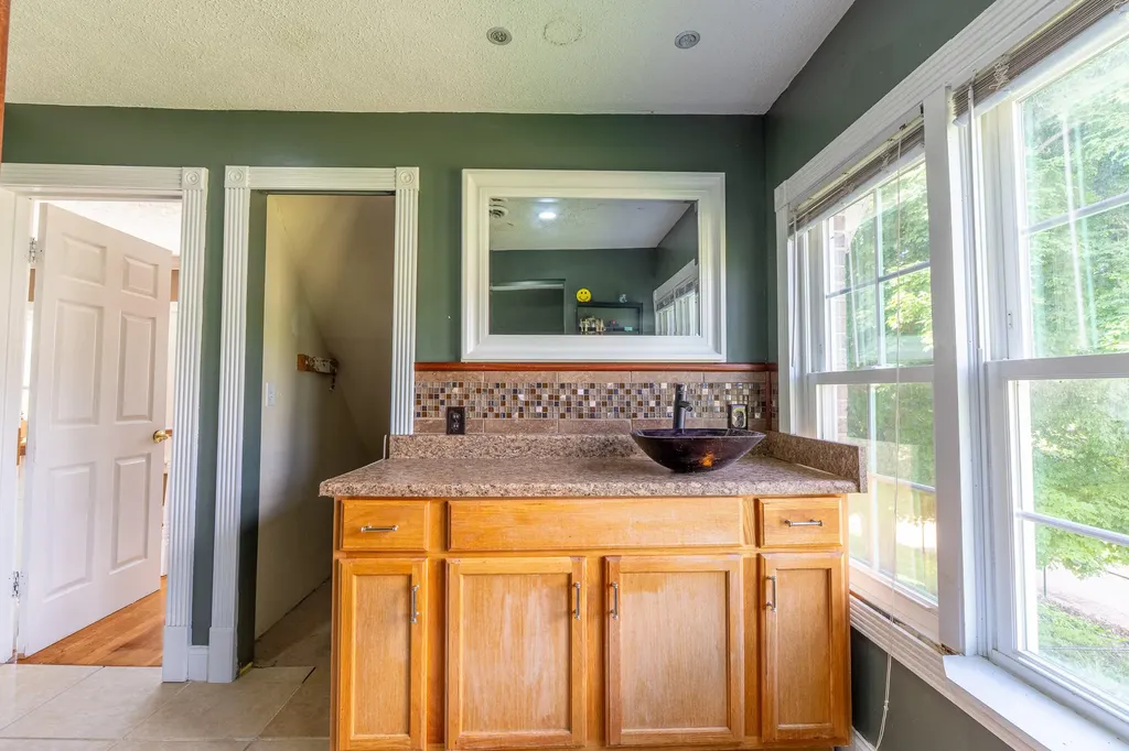 52 Wilson Loop Science Hill KY 42553