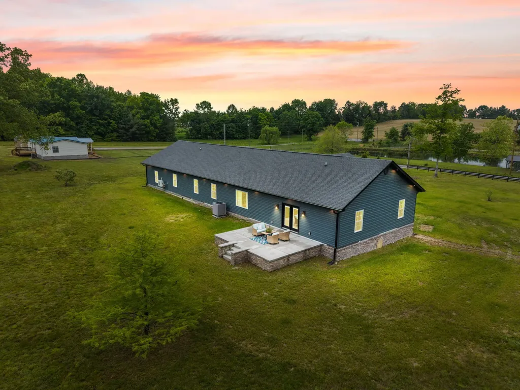 236 Whitaker Road Eubank KY 42567