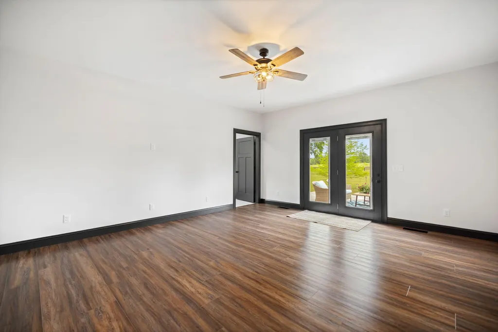 236 Whitaker Road Eubank KY 42567
