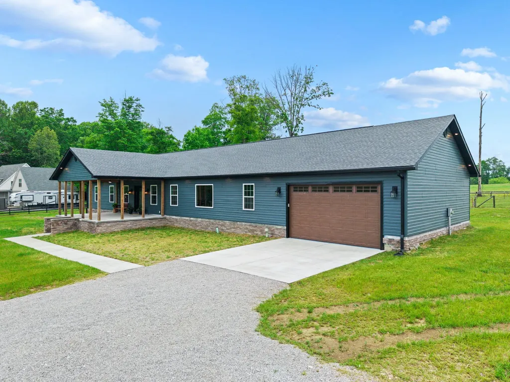 236 Whitaker Road Eubank KY 42567