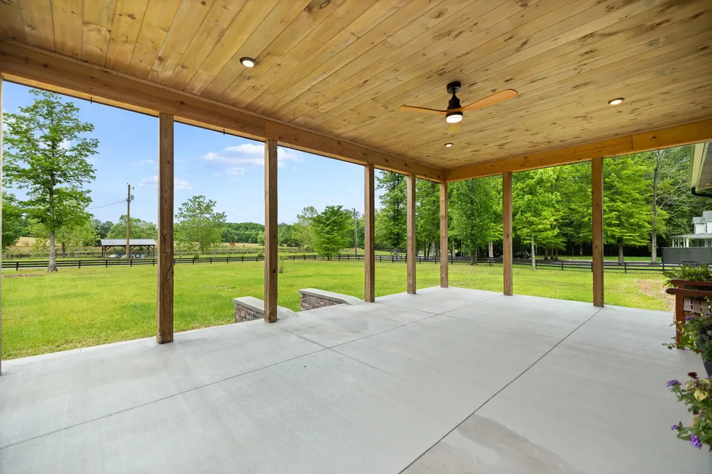 236 Whitaker Road Eubank KY 42567
