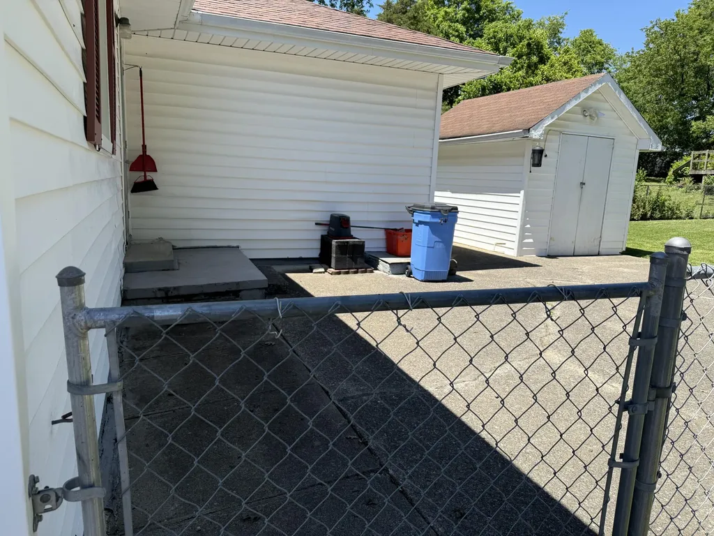1513 E Irvine Street Richmond KY 40475