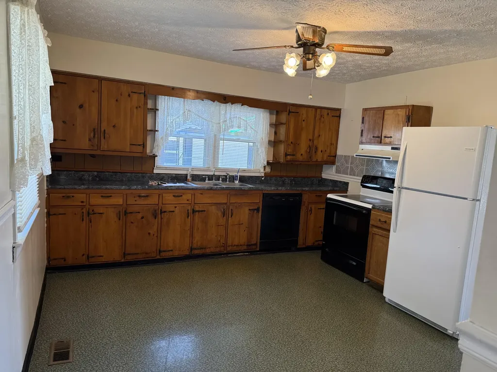 1513 E Irvine Street Richmond KY 40475