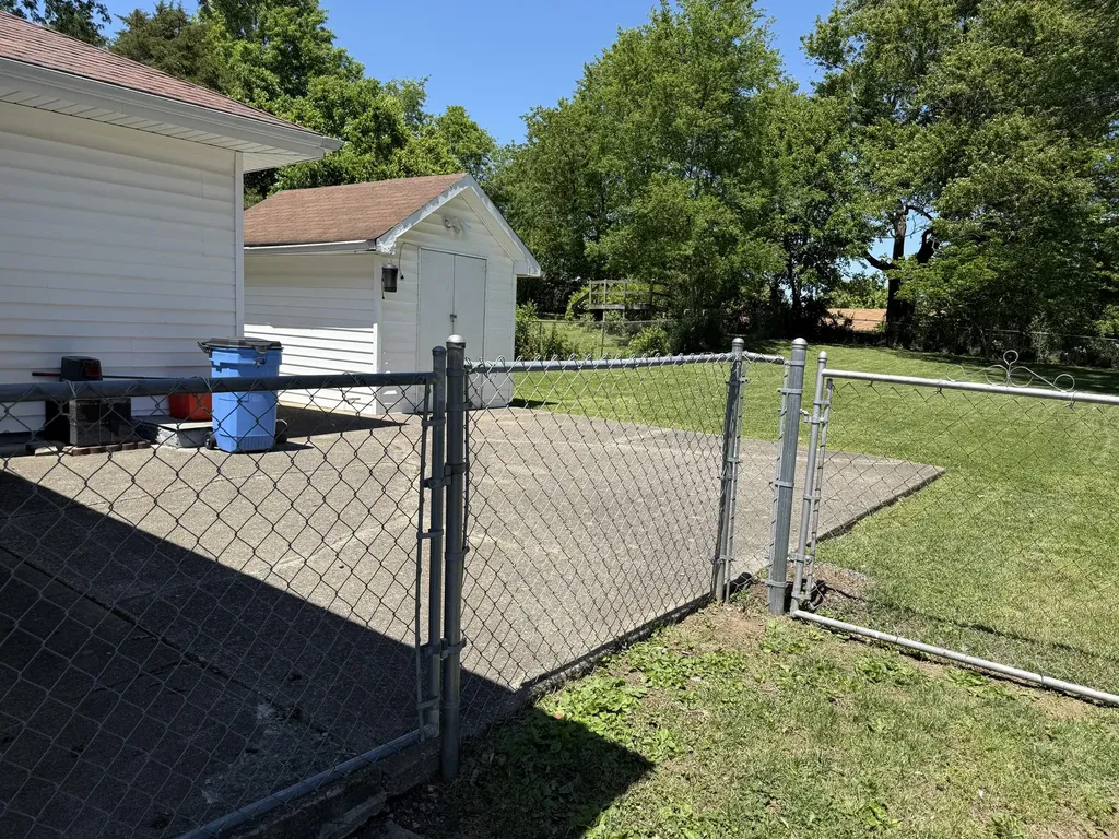 1513 E Irvine Street Richmond KY 40475