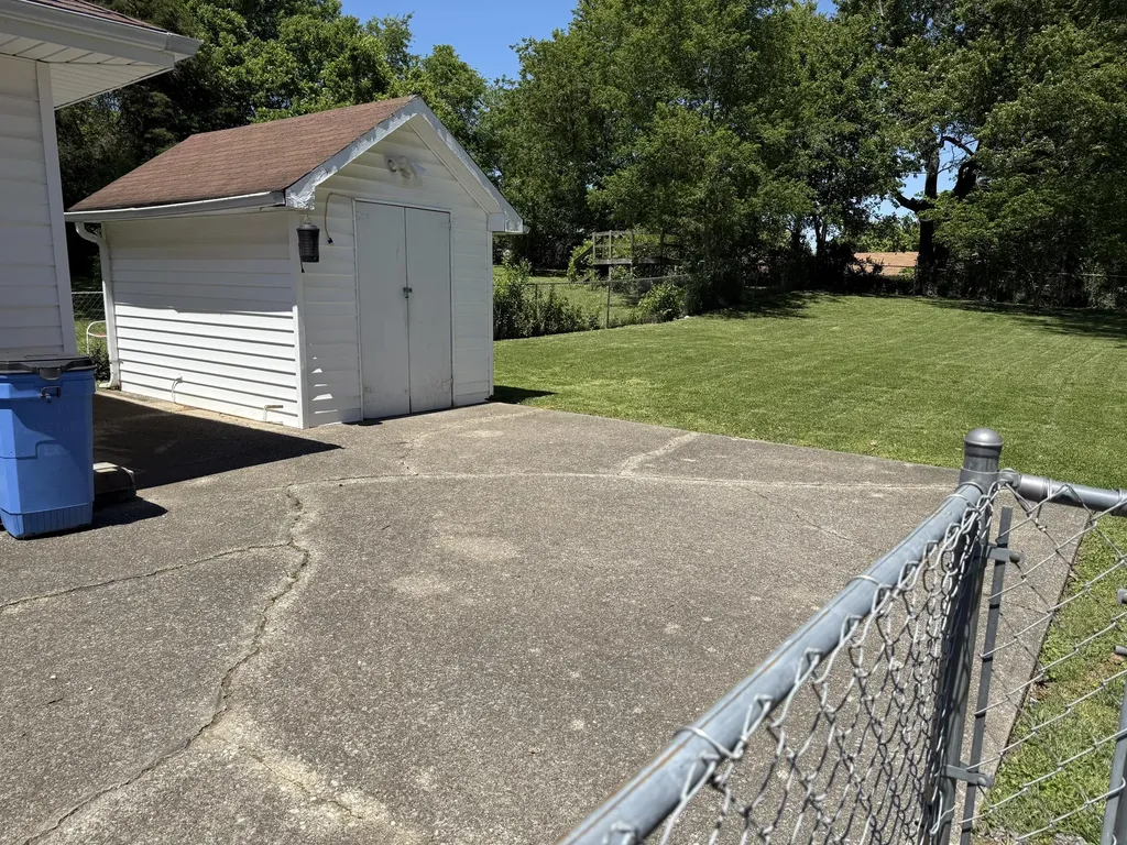 1513 E Irvine Street Richmond KY 40475